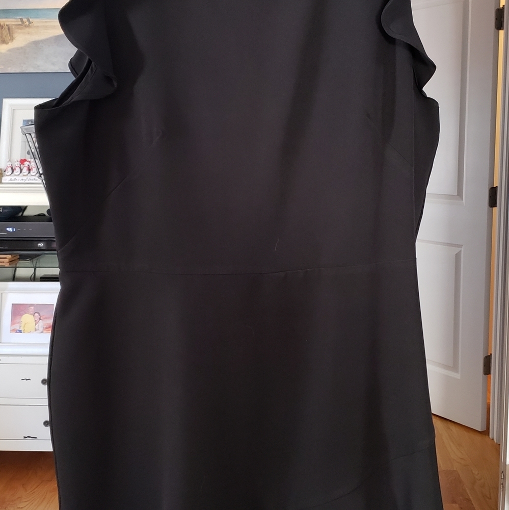 Sleeveless dress